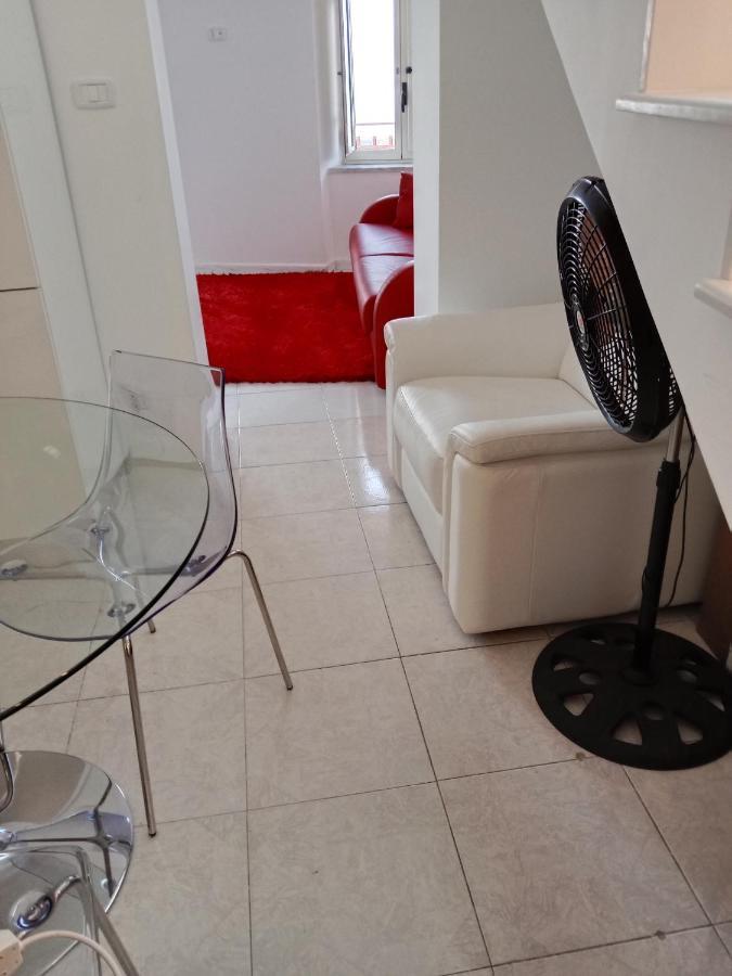 "Lo Studiolo" Apartment Pizzo Kültér fotó