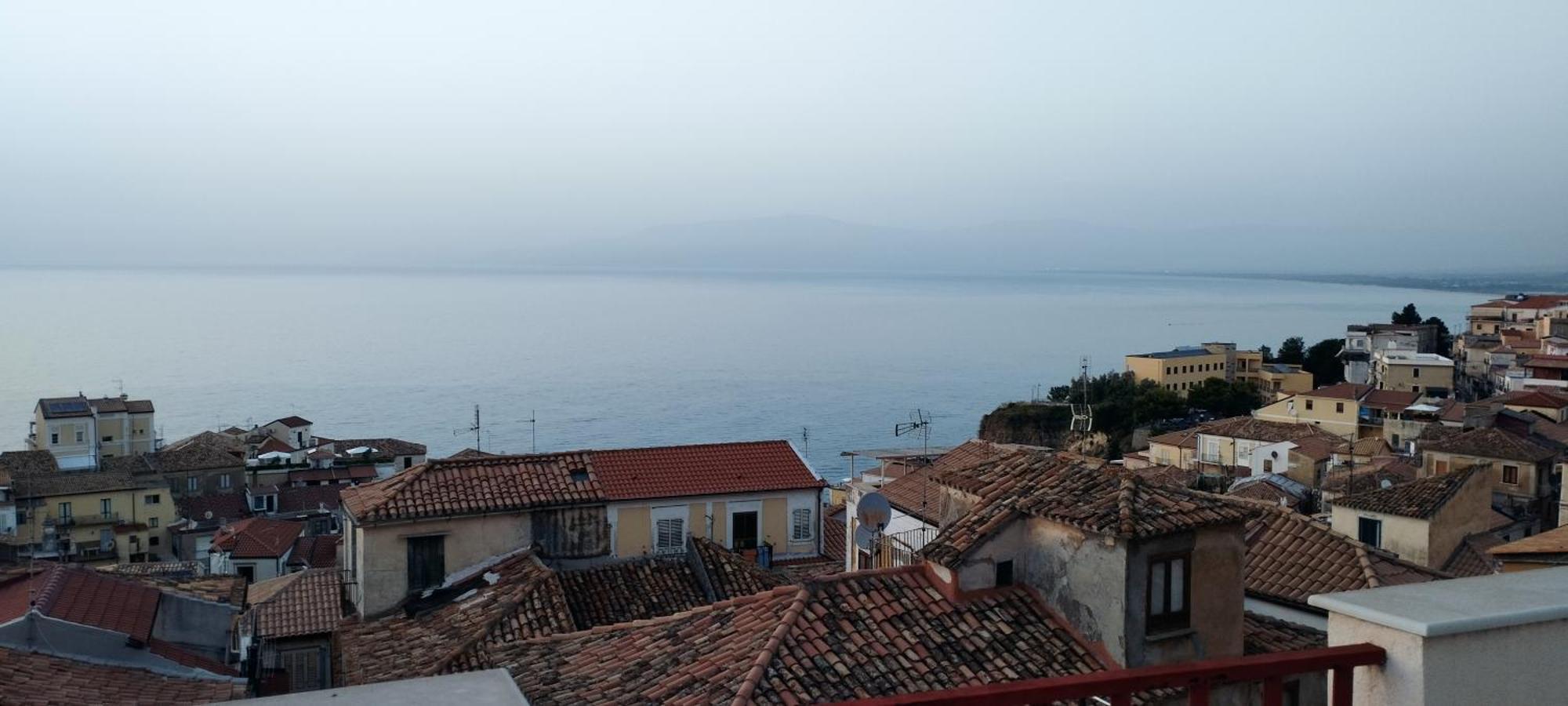 "Lo Studiolo" Apartment Pizzo Kültér fotó