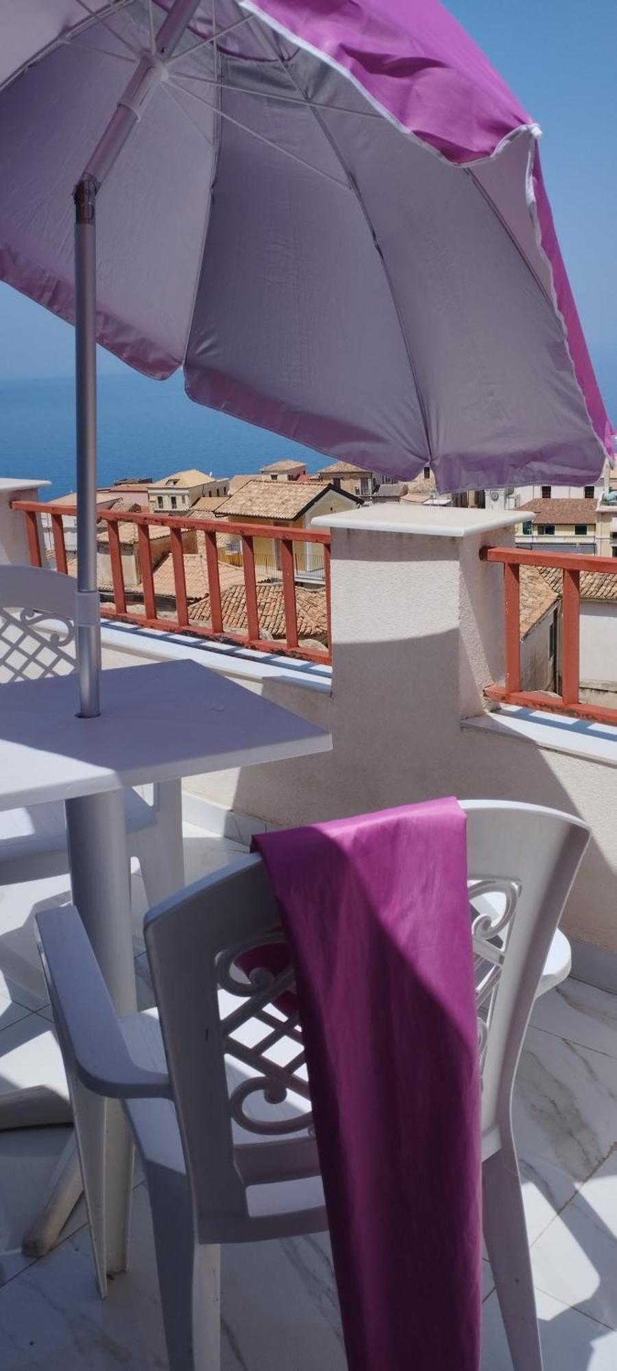 "Lo Studiolo" Apartment Pizzo Kültér fotó